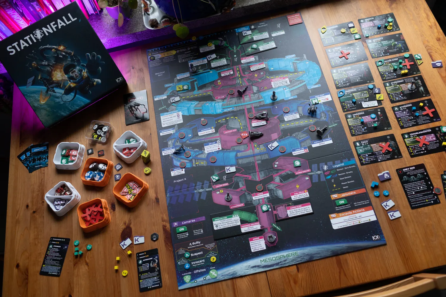 ION Game Design Stationfall jeu de société retail 9 joueurs