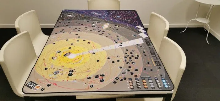 ION Game Design High Frontier 4 All tapis néoprène 90x135
