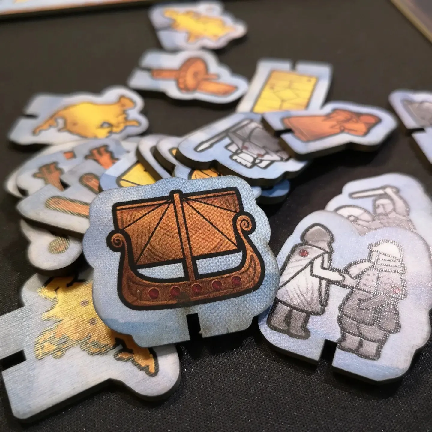 ION Game Design Vendel to Viking jeu de société dynastie retail