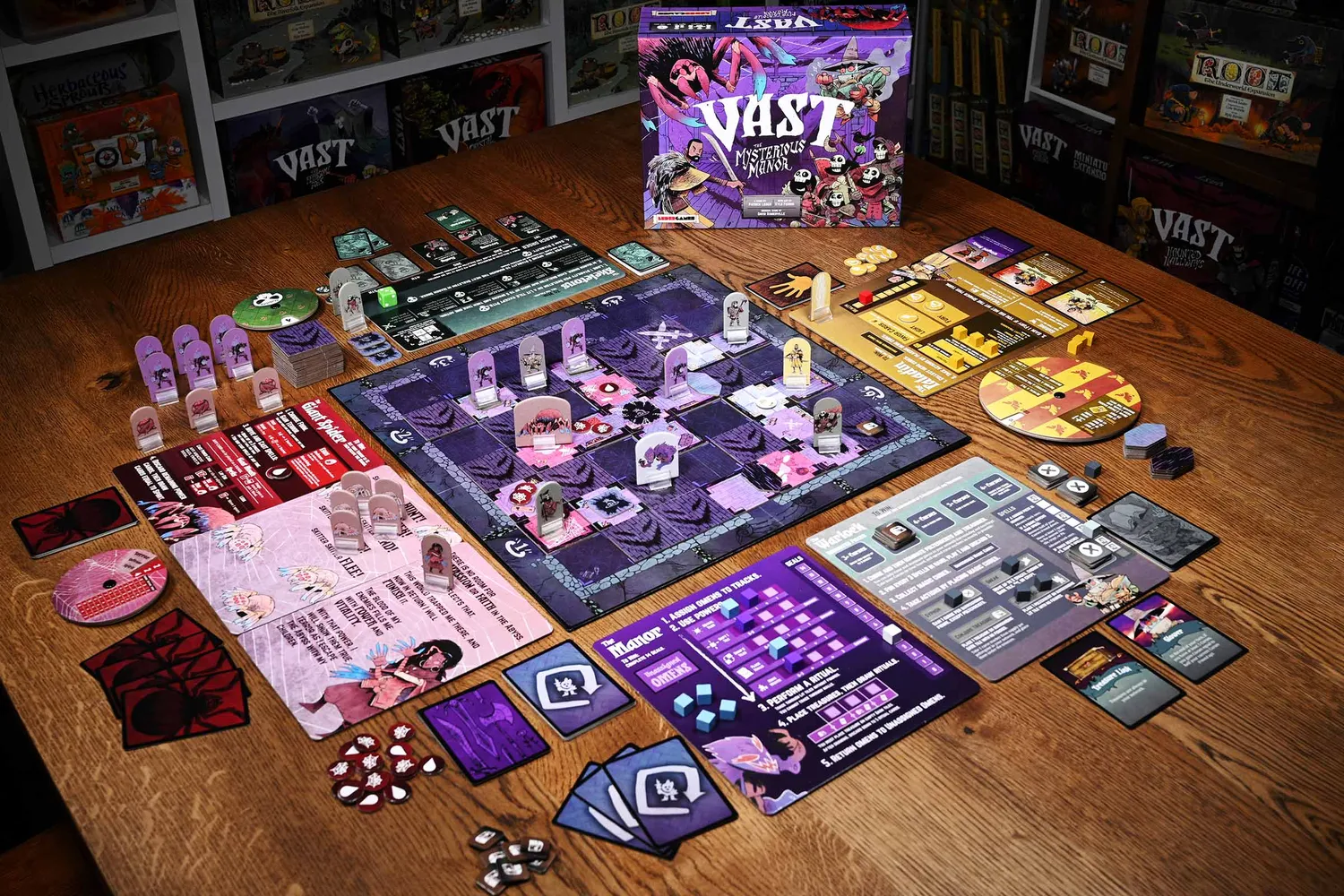 Leder Games Vast Mysterious Manor jeu de base manoir asymétrique