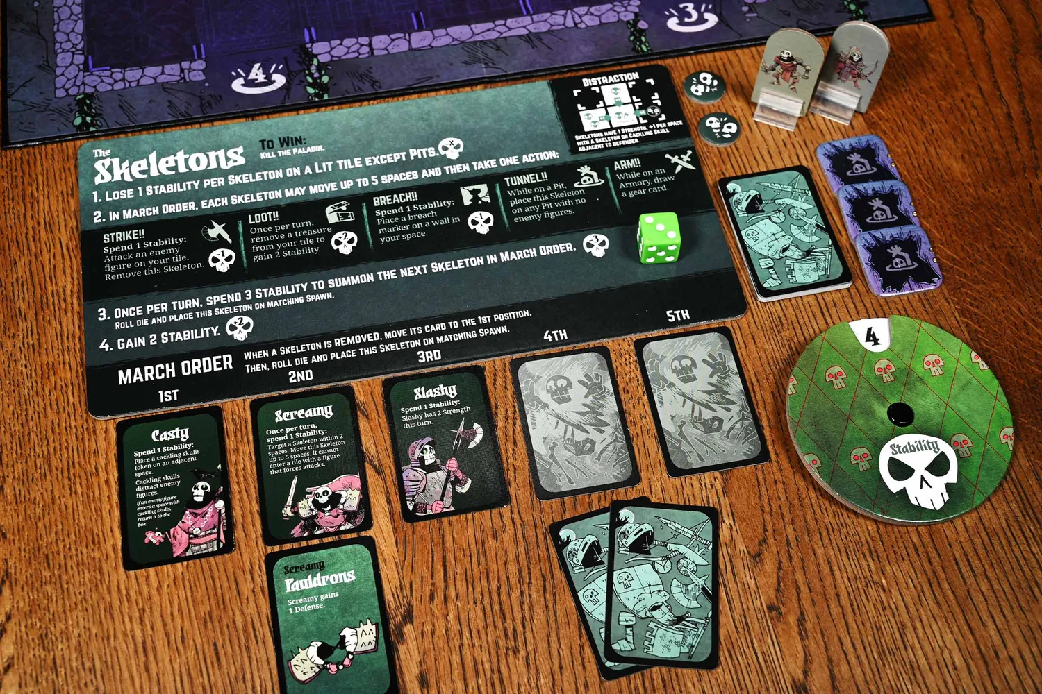 Leder Games Vast Mysterious Manor jeu de base manoir asymétrique