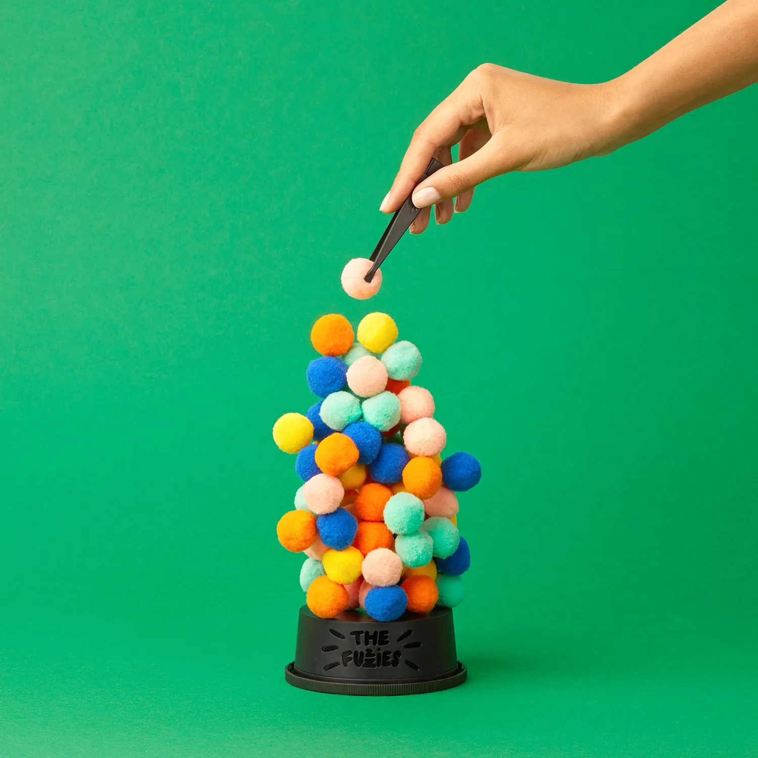 CMYK The Fuzzies jeu adresse tour boules douces