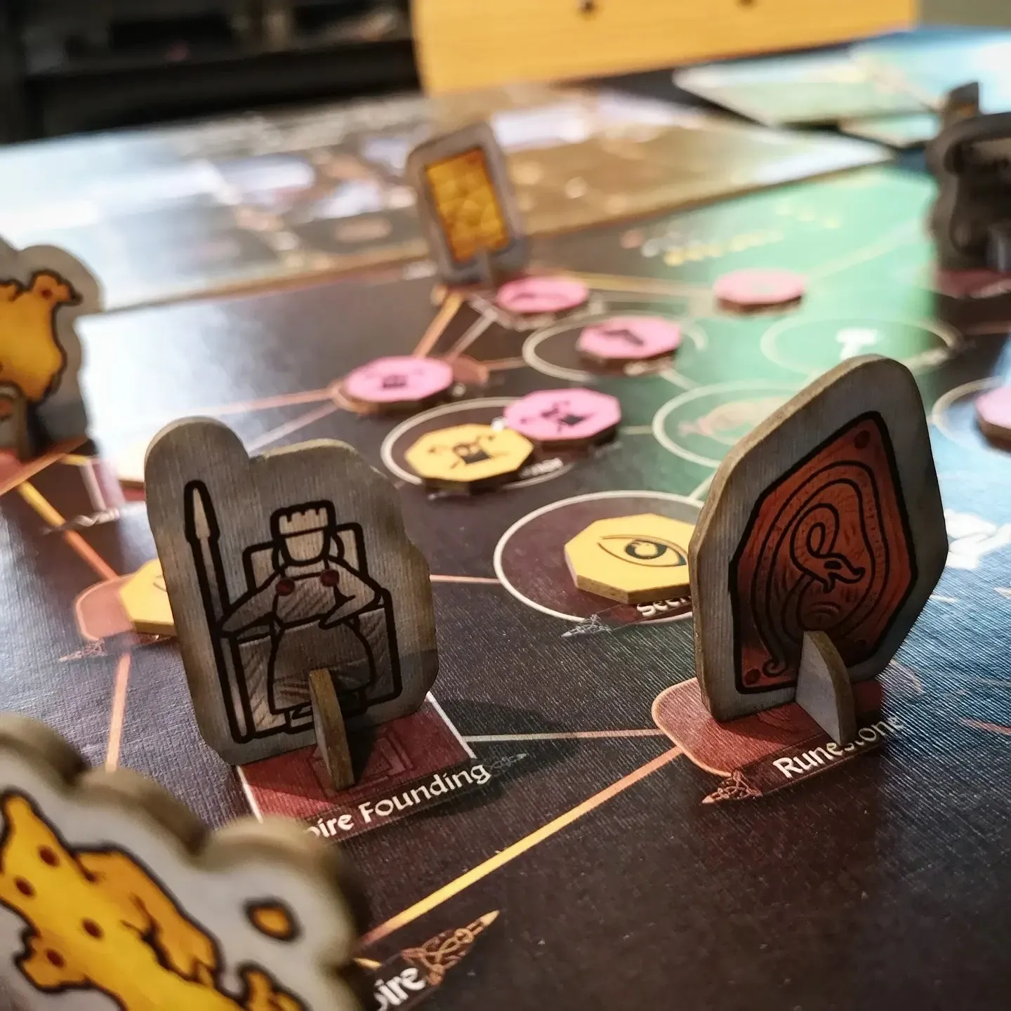 ION Game Design Vendel to Viking jeu de société dynastie retail