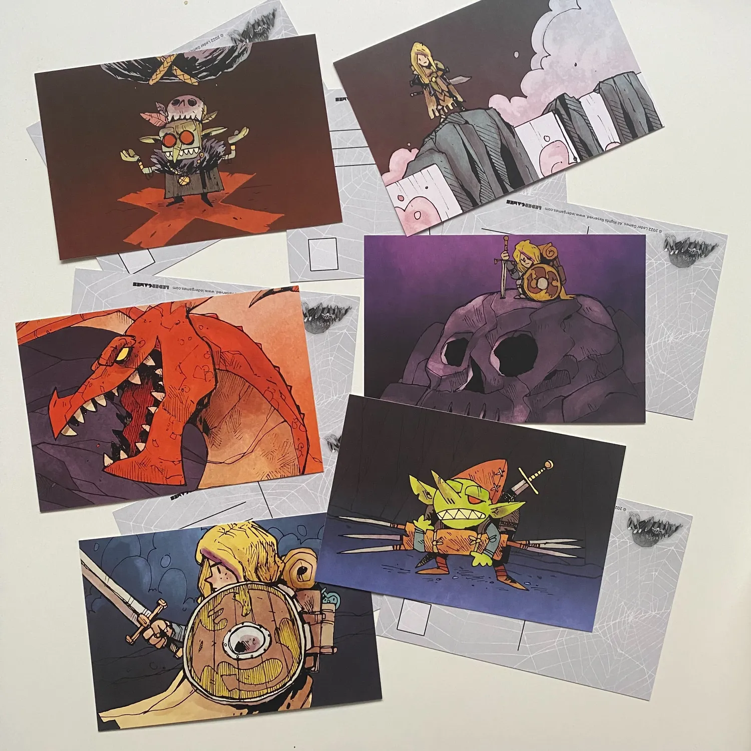 Leder Games Vast lot 12 cartes postales 6 visuels Kyle Ferrin