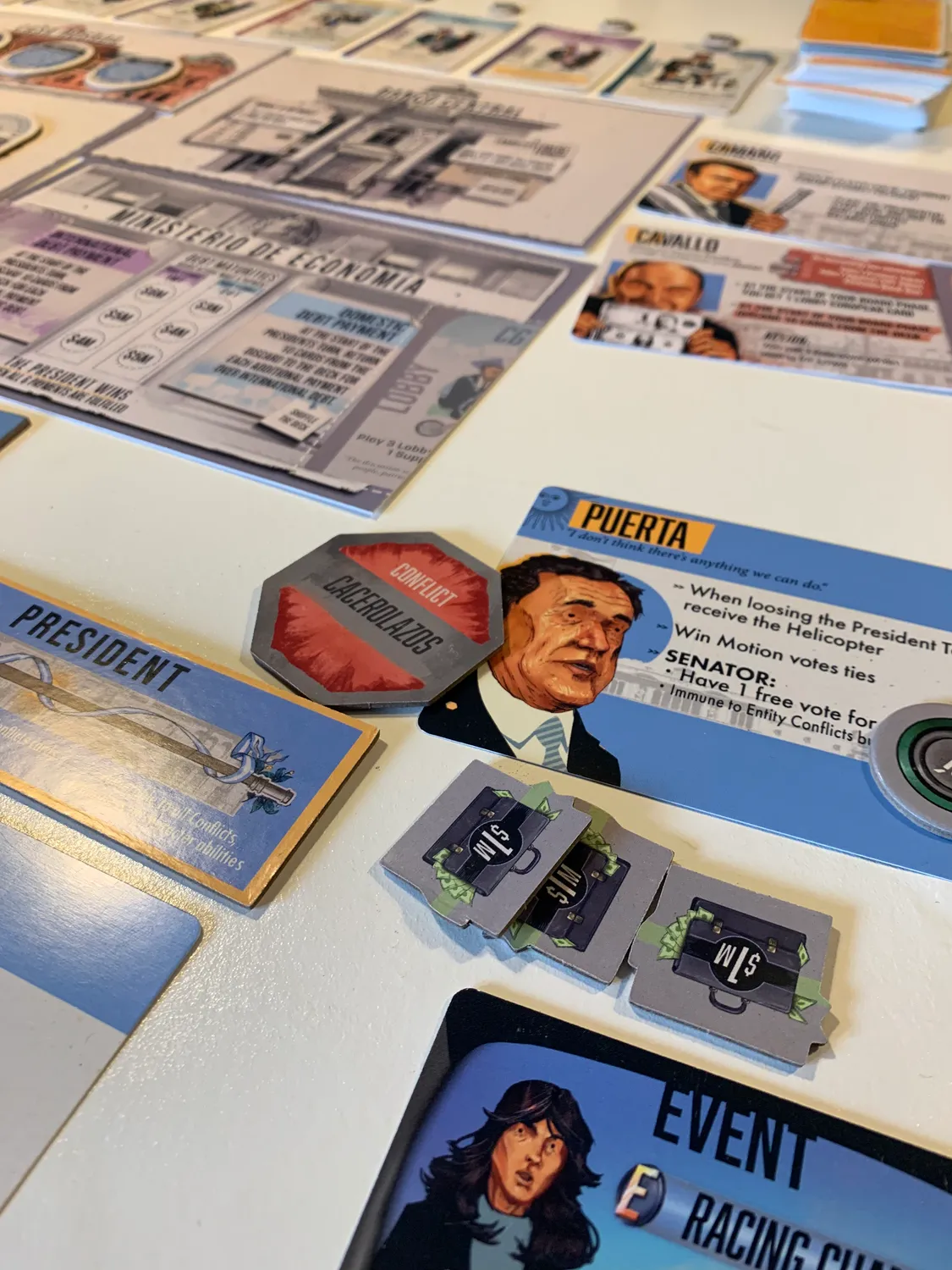 ION Game Design Derrocar jeu de société politique 1-5 joueurs